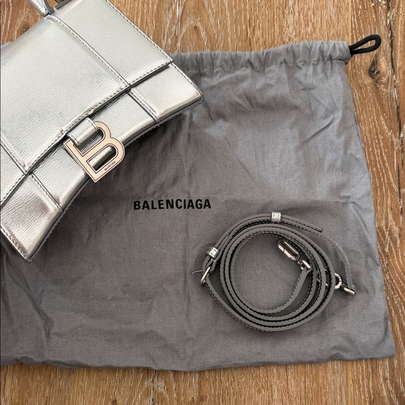 Balenciaga Hourglass XS Silver - Picture 10 of 11
